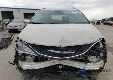 2019 Chrysler Pacifica Limited z USA, uszkodzony, nr VIN 2C4RC1GG9KR603769